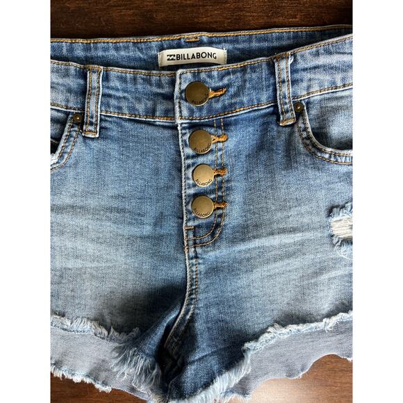 Billabong high rise buttenfly jean shorts size 27 - Picture 2 of 3